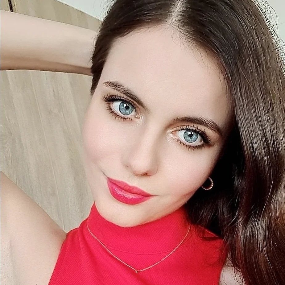 Ariadna ? Ambassador Of Natural Femininity