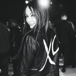 Kim Appelt |  Celebrity Fashion Stylist + Author