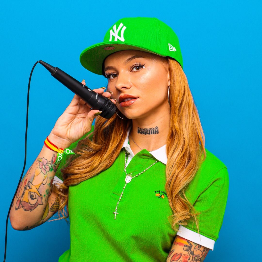 ANGIE CORINE ♪