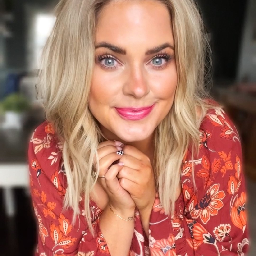 Kelsey Demmans-  Easy Beauty, Hair and Self Love Tips✨