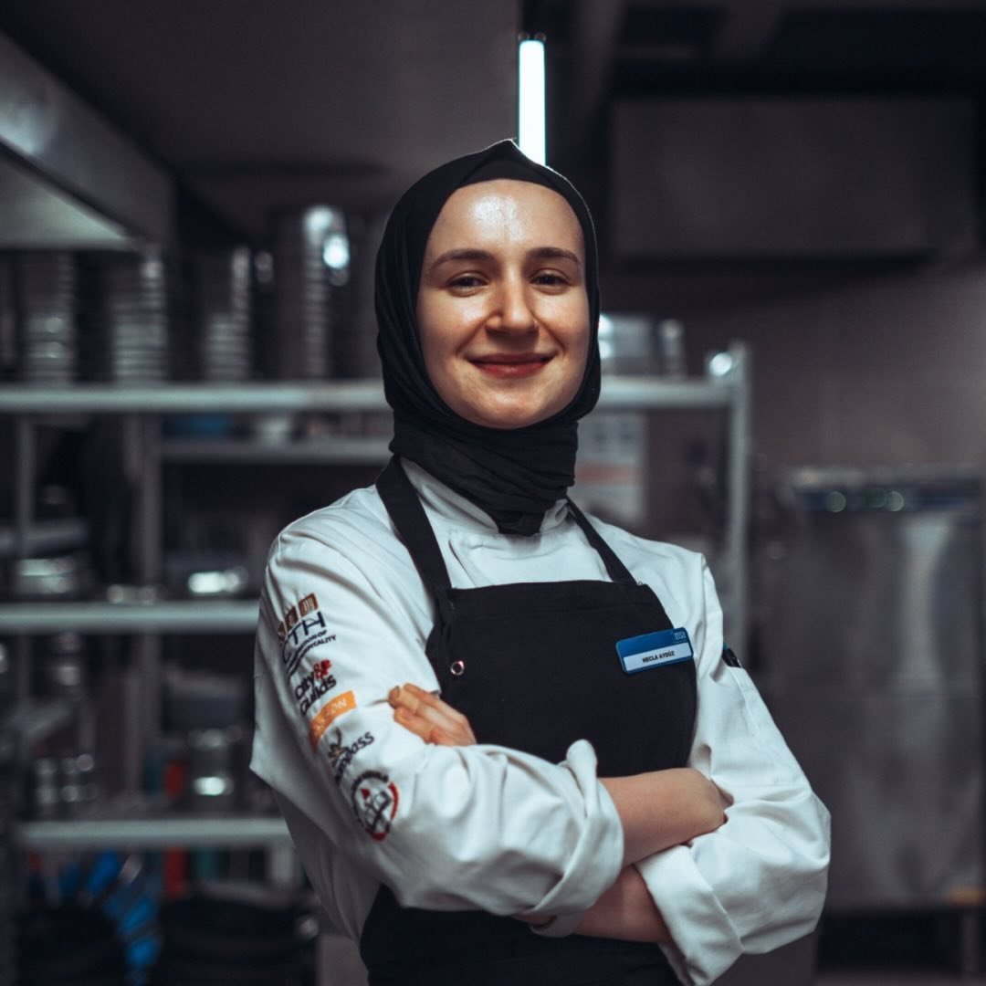 Necla Aydüz