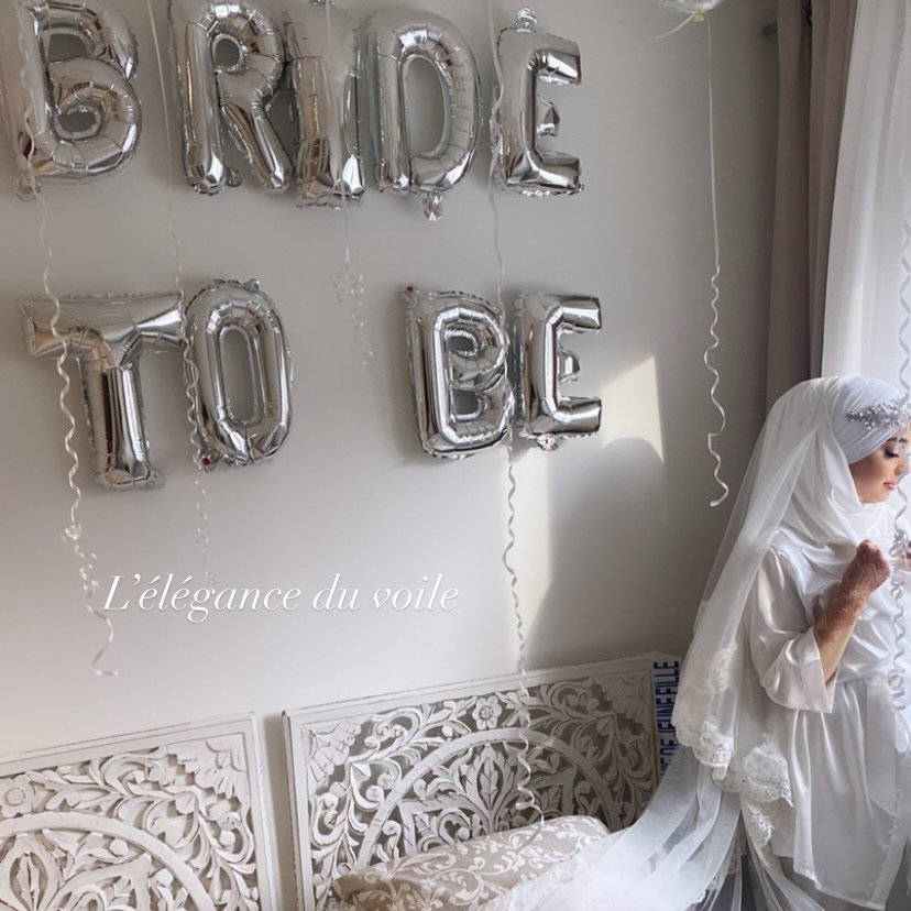 POSE HIJAB & TURBAN MAQUILLEUSE ROBE BLANCHE