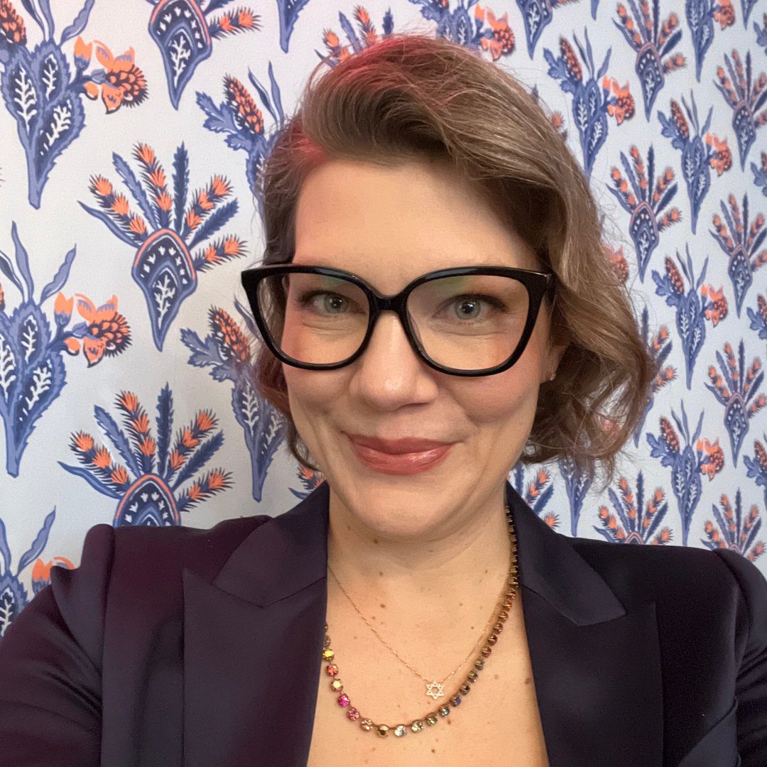 Dr. Noa Sterling, Obgyn | Pregnancy + Postpartum