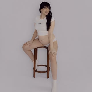 Daisy Lowe