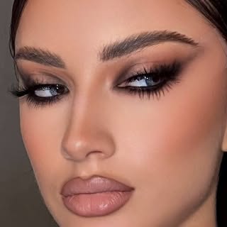 MAKEUP ARTIST