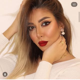 SARAH MAKEUP ARTIST