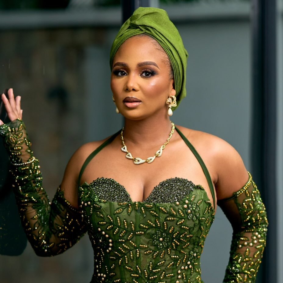 Aso Ebi Bella👑