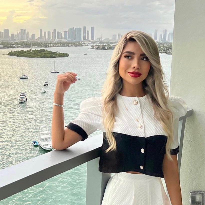 Nicole Martinez | REALTOR® Miami