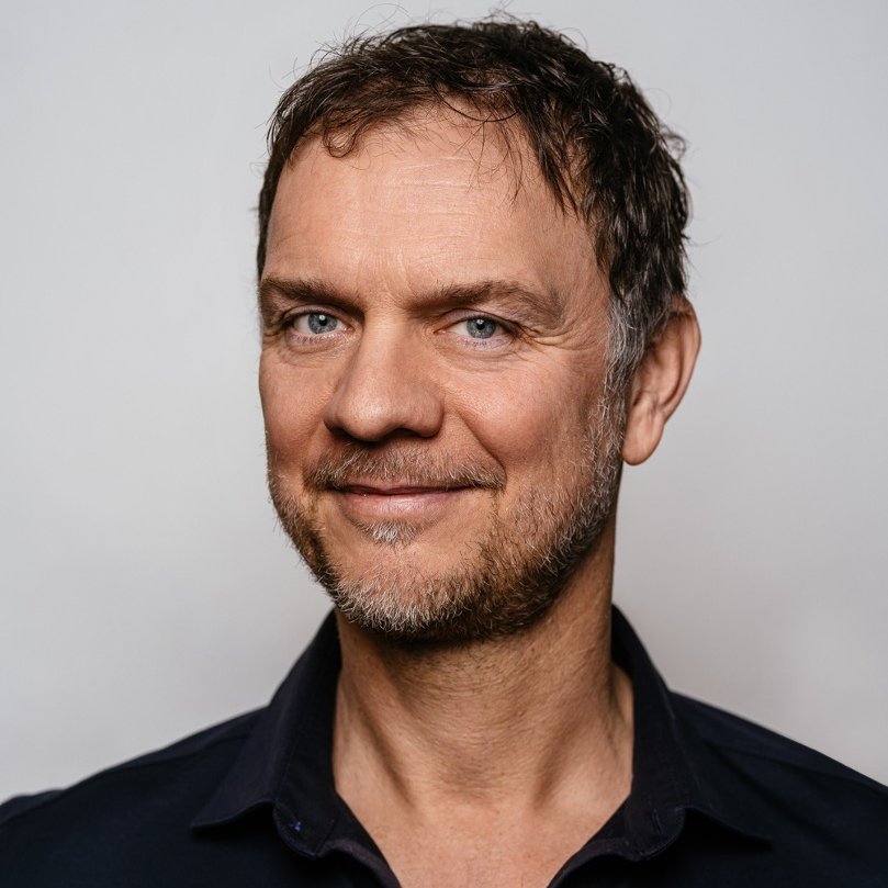Dr. Volker Busch