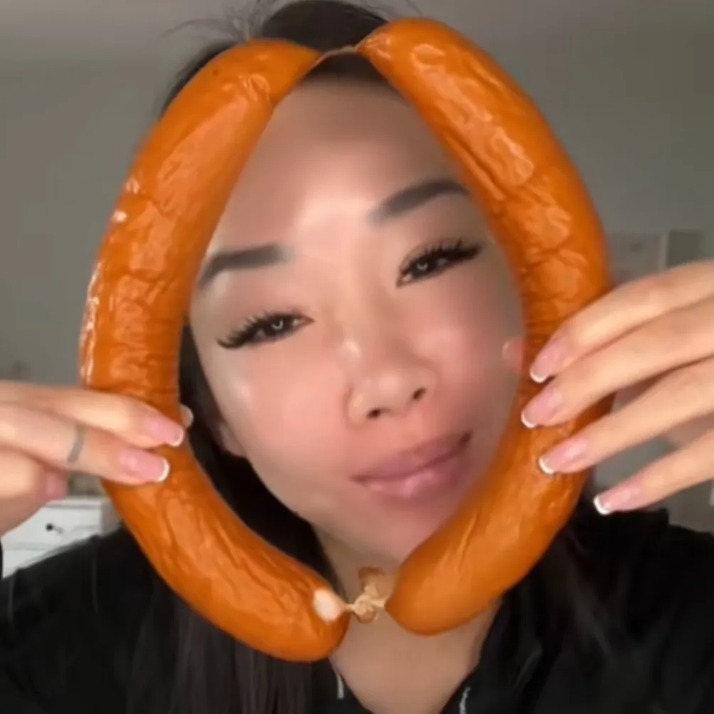 Eat With GG