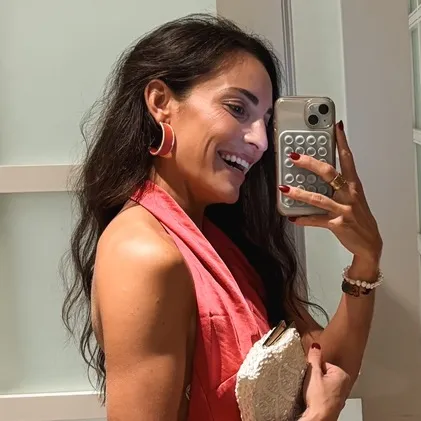 Ana G. | Spain Travel & Life Abroad