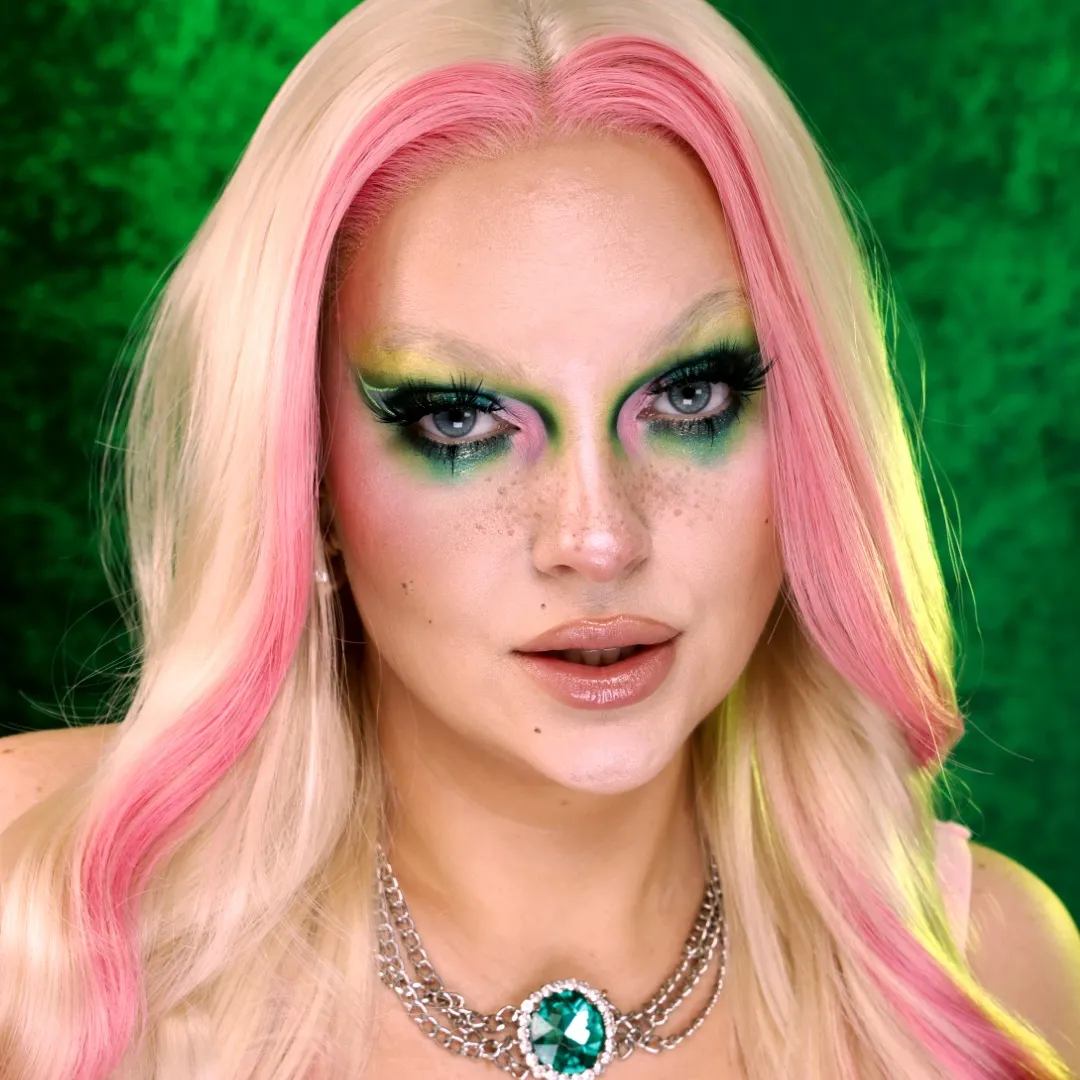 Vicky Pink