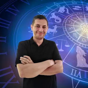 Aggelos Petsios