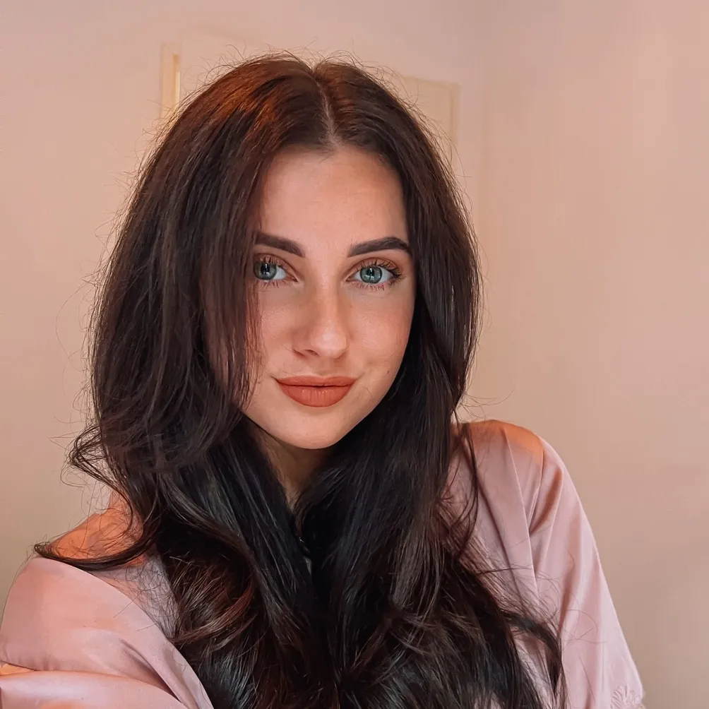 JORIEИ TILSTRA 🕊
