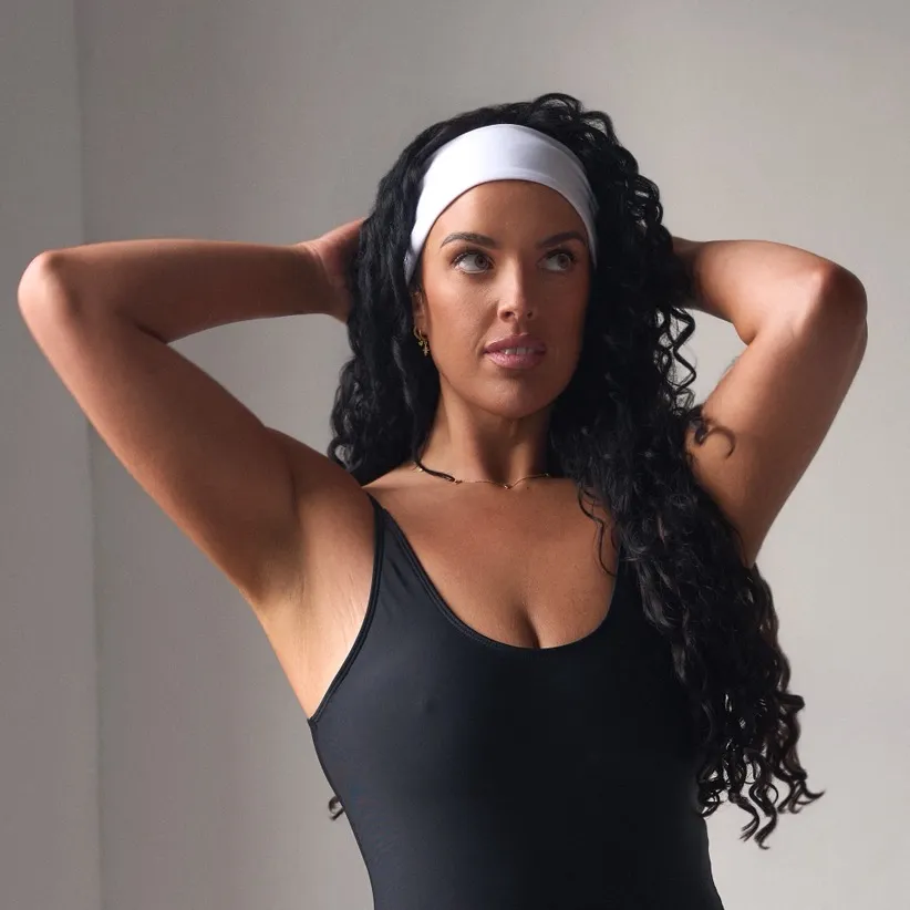 Nicki Georgiou | female online fitness coach