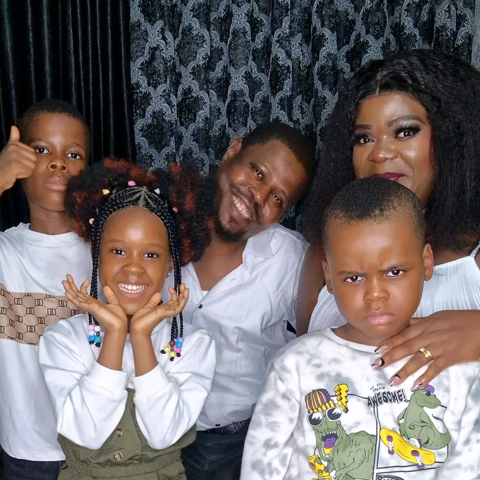 Lizzy Gist Tv