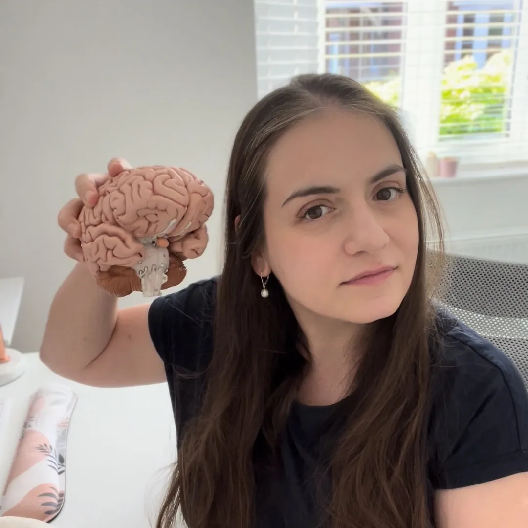 Dr Faye Begeti MB PhD | Neurology Doctor And Neuroscientist 🧠