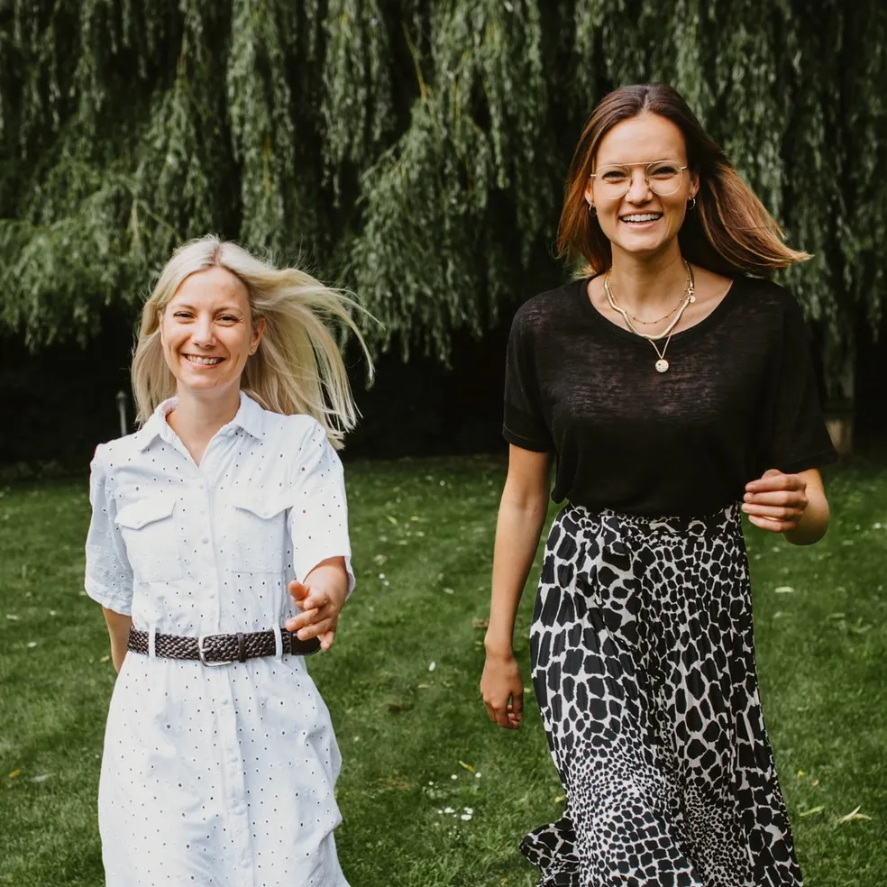 Anja & Marie