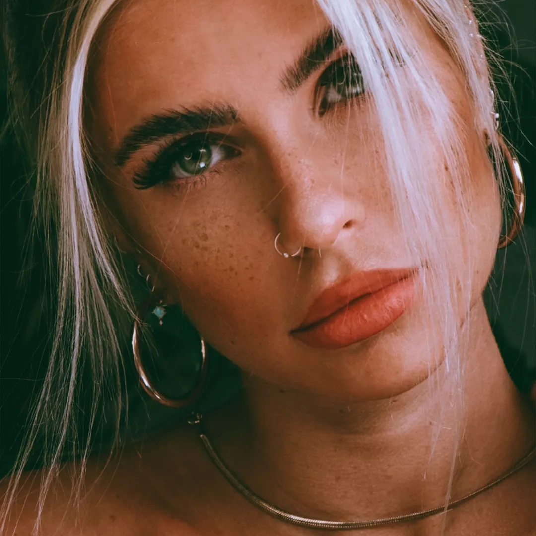 JESS┊TRAVEL CREATOR┊ADVENTURE┊SWISS ☽