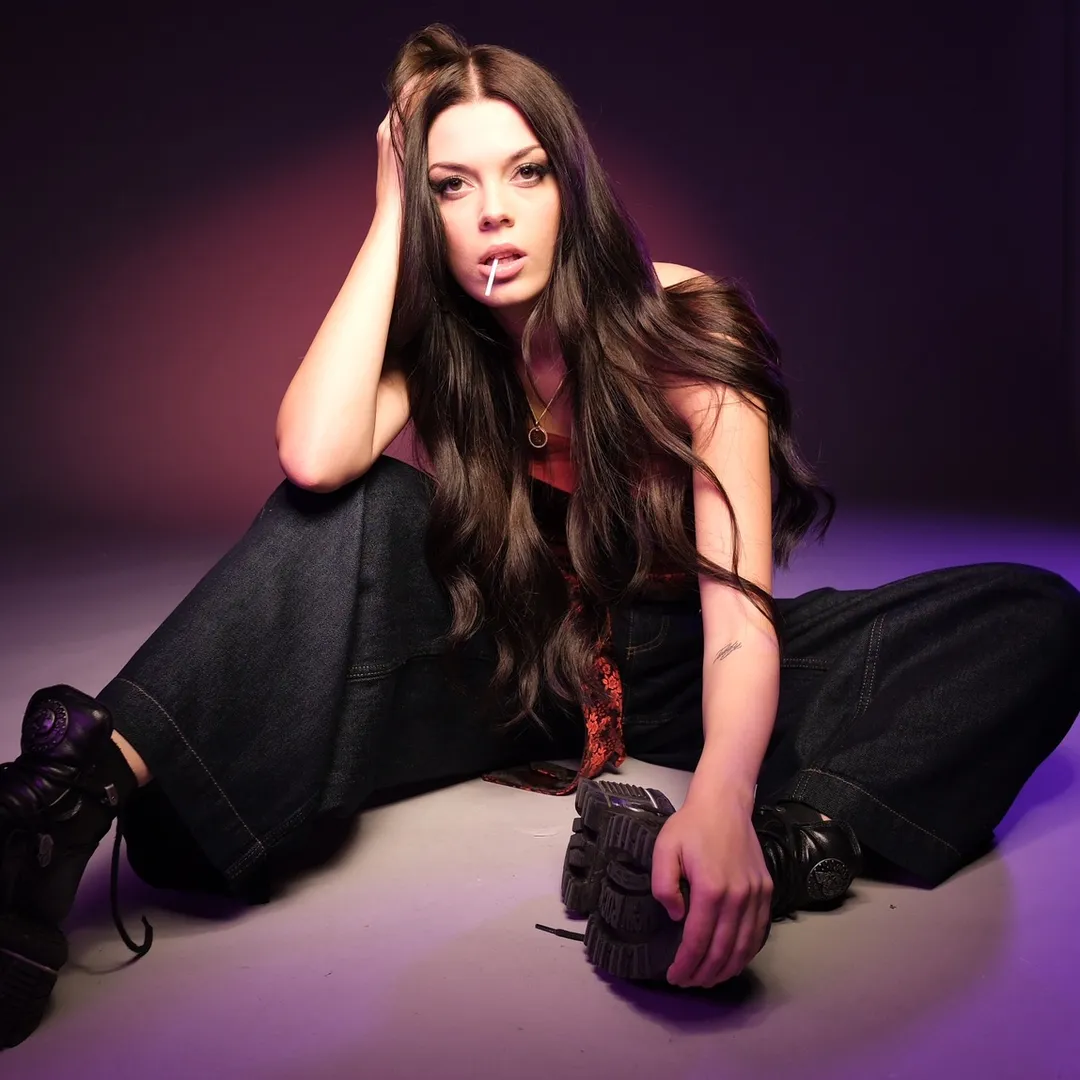 COURTNEY HADWIN