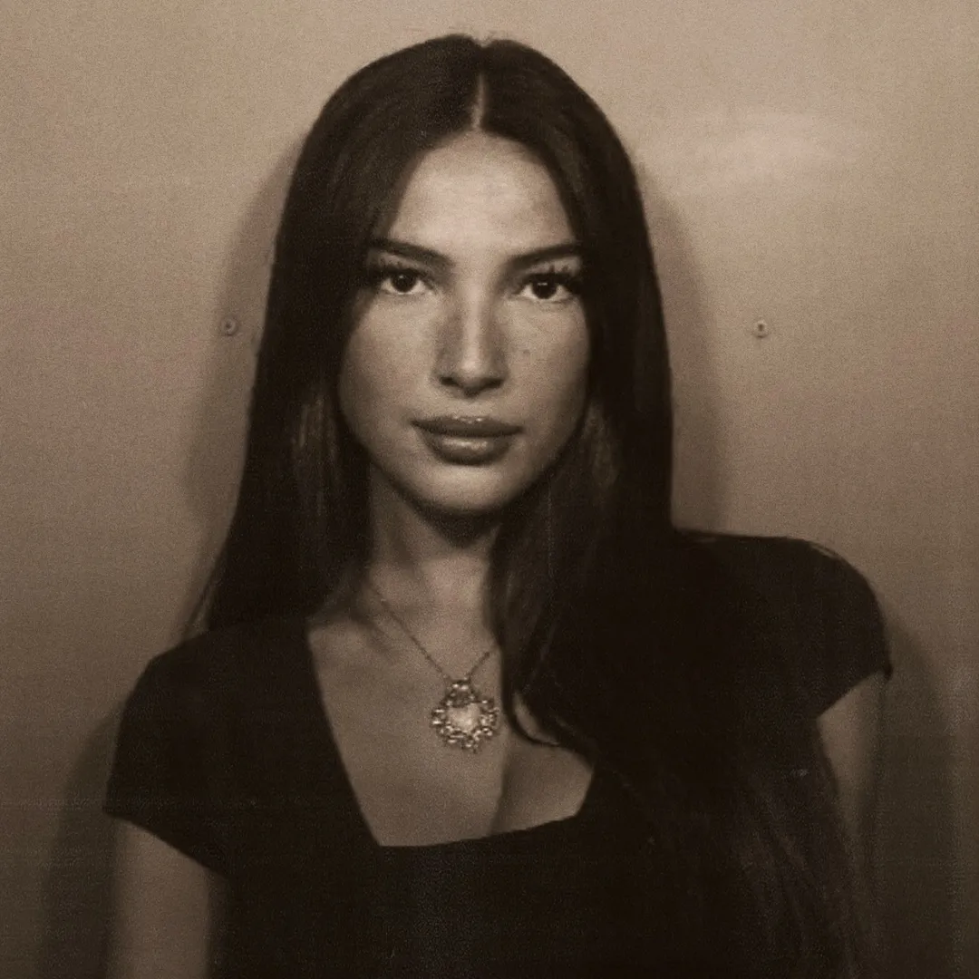 Carla Julie