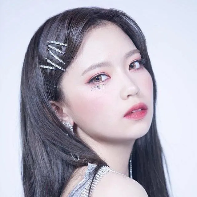 Carlyn 칼린