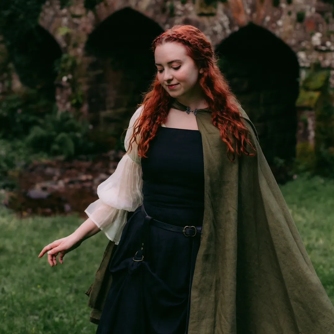 Anna | Cottagecore & Cozy Gaming
