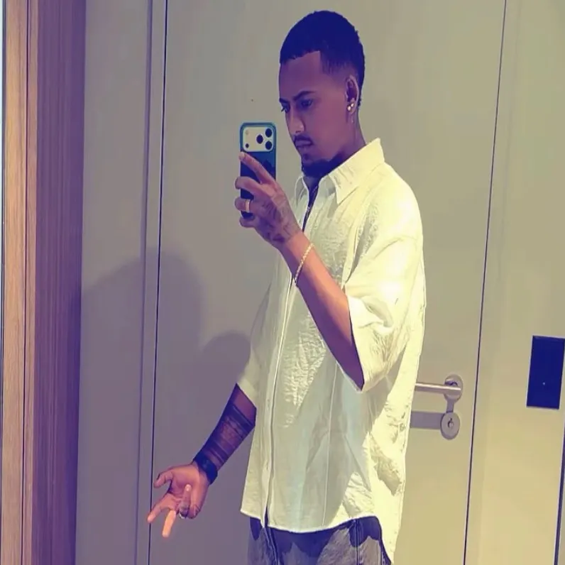 ኣሞራ ሰማይ 🦅. ✨. 💊.