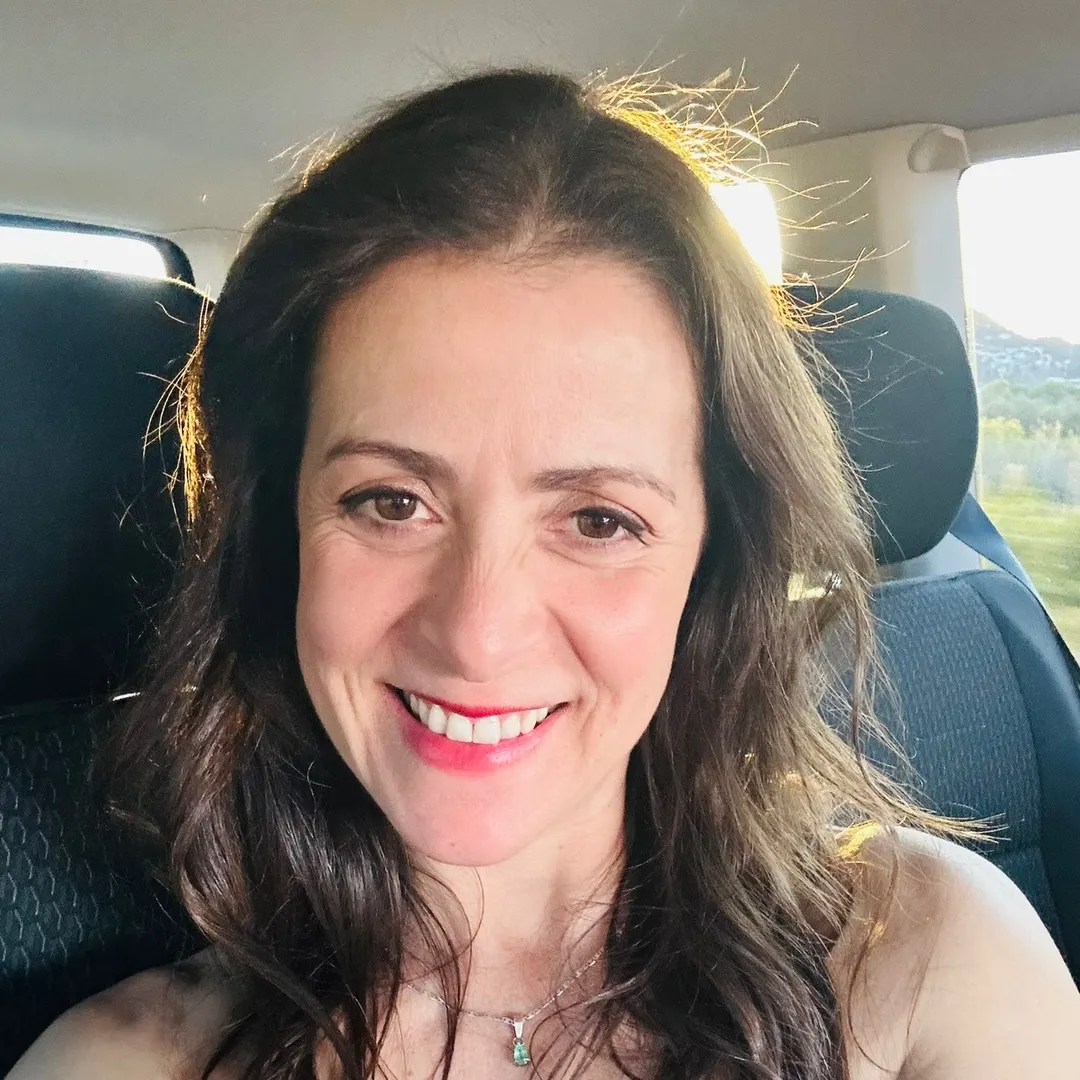 🌿 Elena San Martín | Salud Hormonal Integral