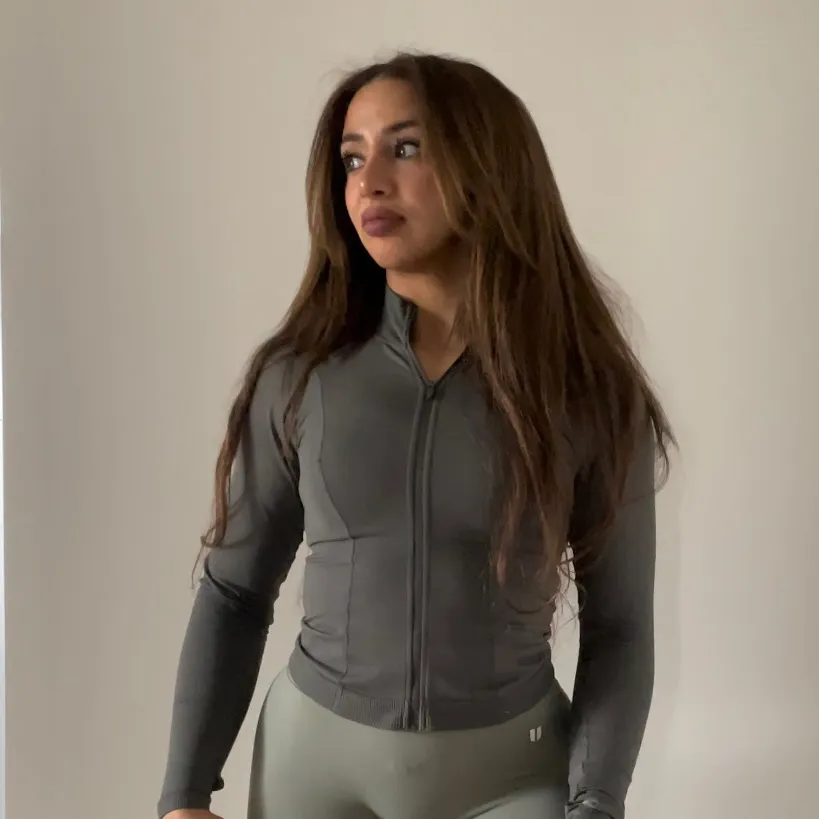 MIRIAM • IPF POWERLIFTER