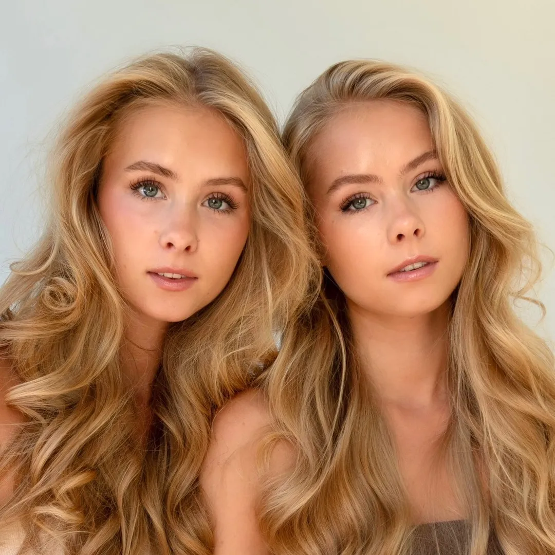 Iza & Elle | TikToks