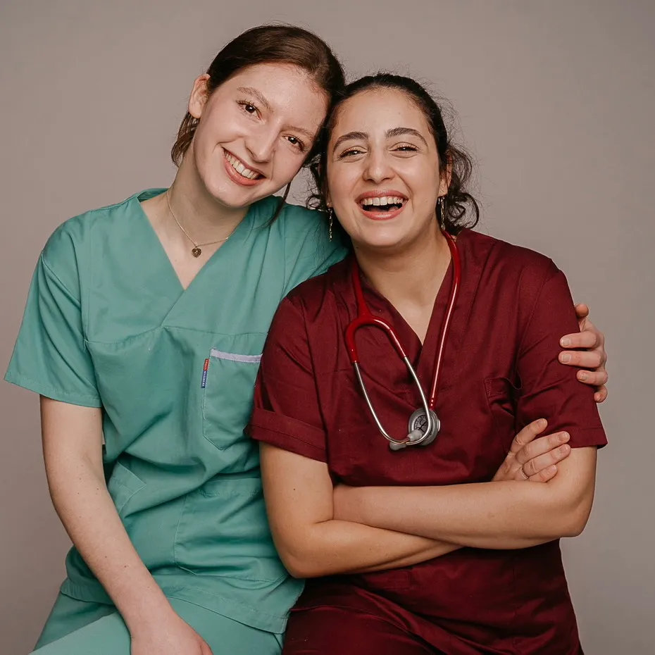Regina Girgis & Isabelle Doczy