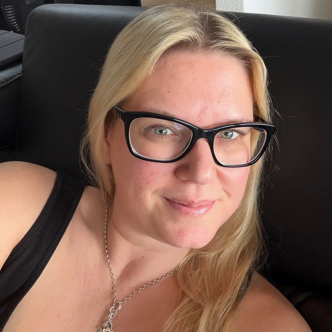 Tech_Sweety I Svetlana