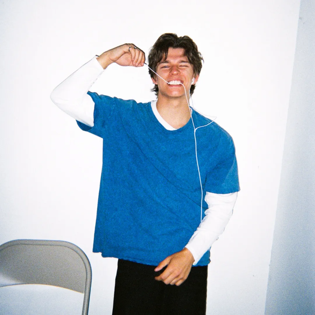 Alex Sampson ✞