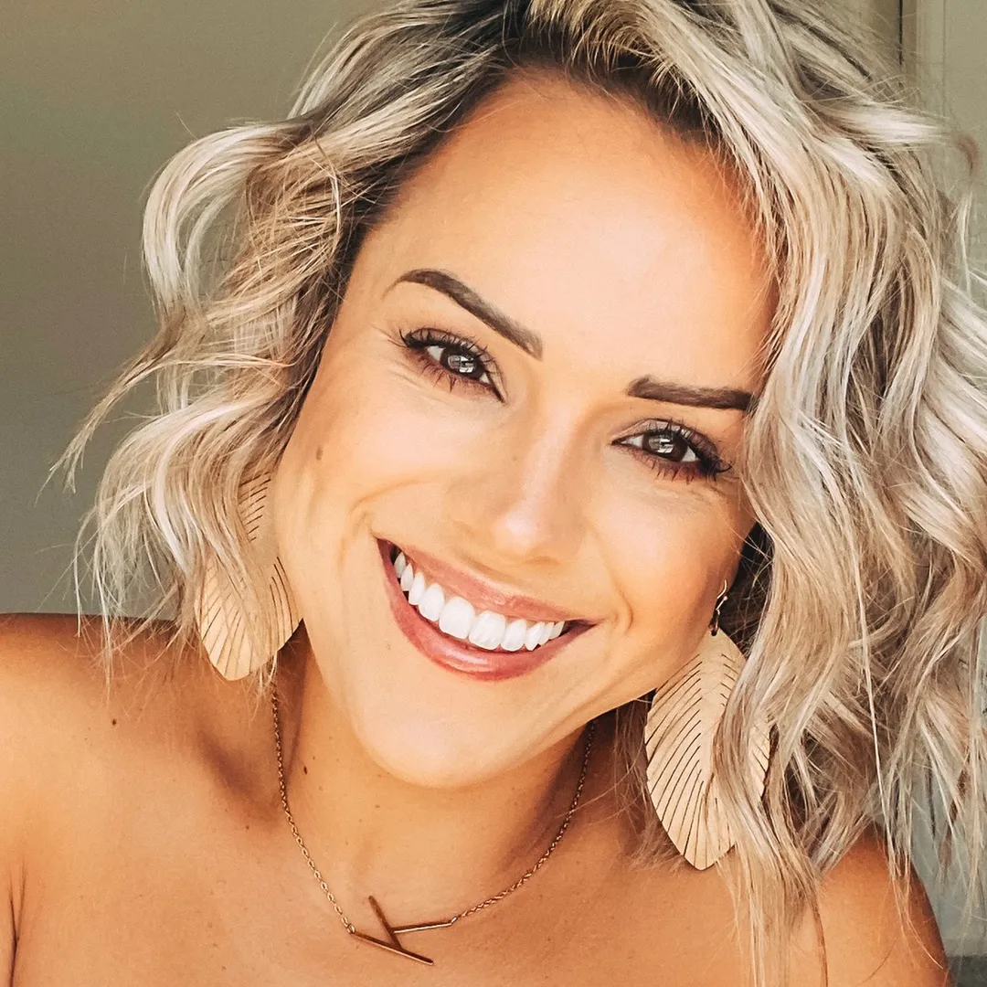 Ekaterina Guerra | Short Hairstyles + Makeup