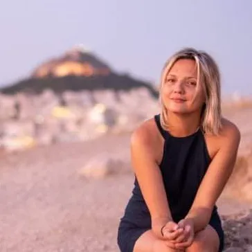 Efi Kalogirou