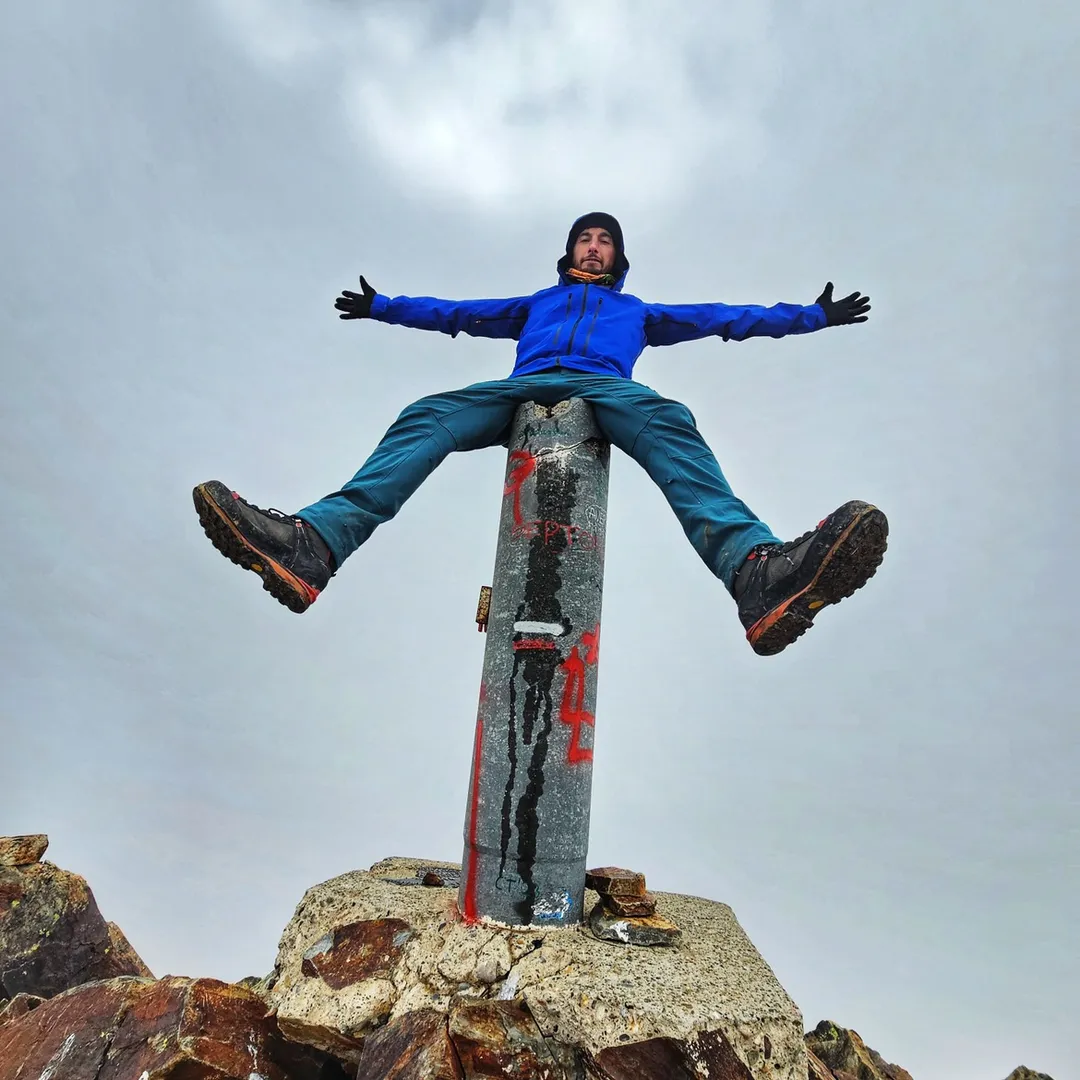 Oriol Mountaineer