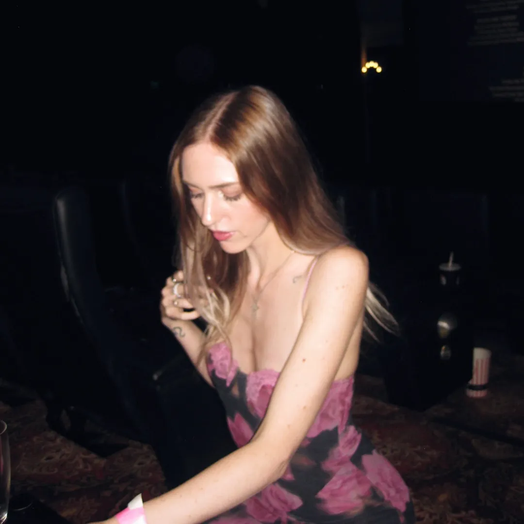 ♥︎ 𝒞𝒽𝑜𝓃𝓉𝑒𝓁𝓁𝑒 ♥︎