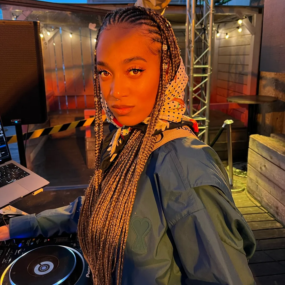 ASSIA MK 🦋