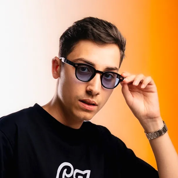 Gaëtan ?? Yofunders