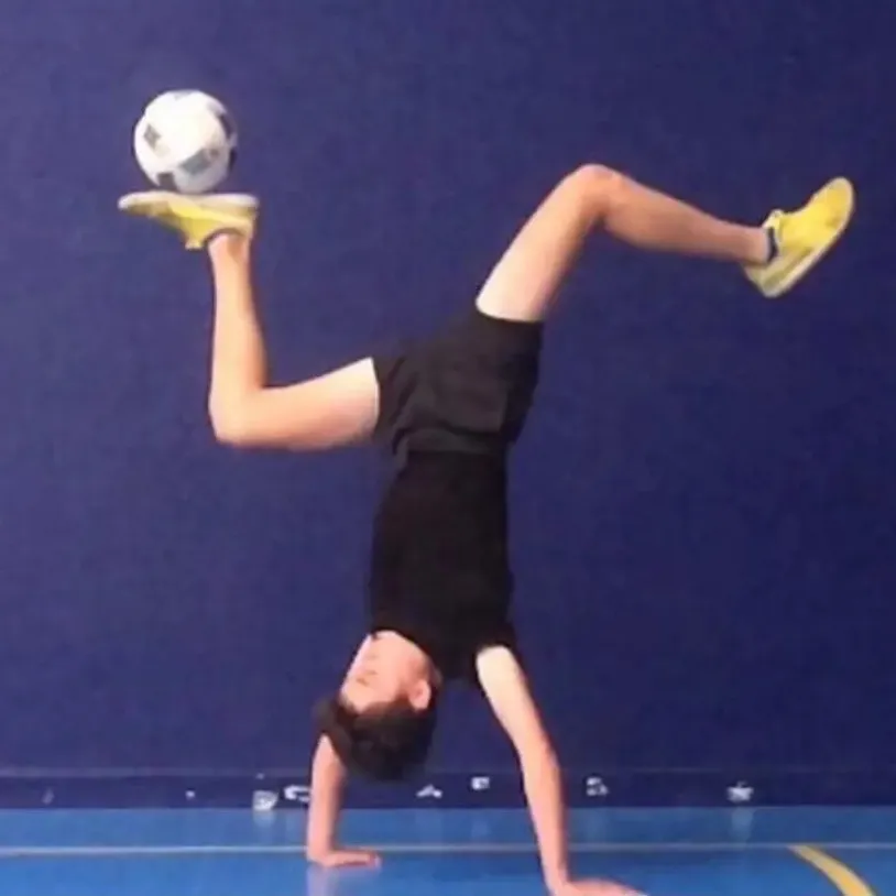 Star Freestyle - Football ⭐️