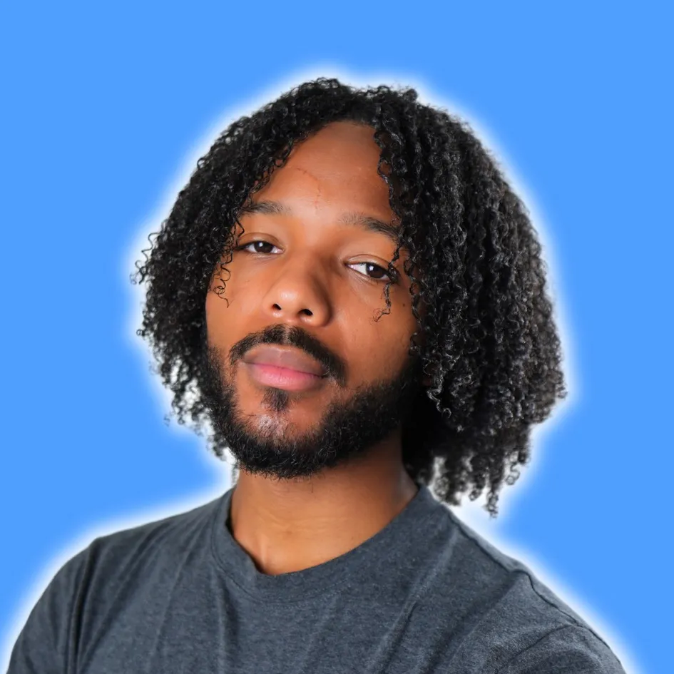 Tarik LaRoda | Men’s Curly Hair & Grooming