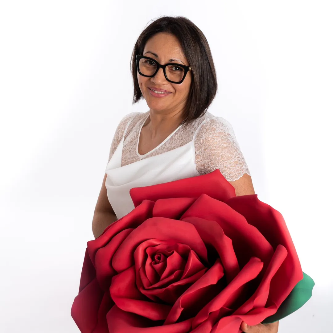 Liliana Cardona |Artista De Flores En Papel Crepe