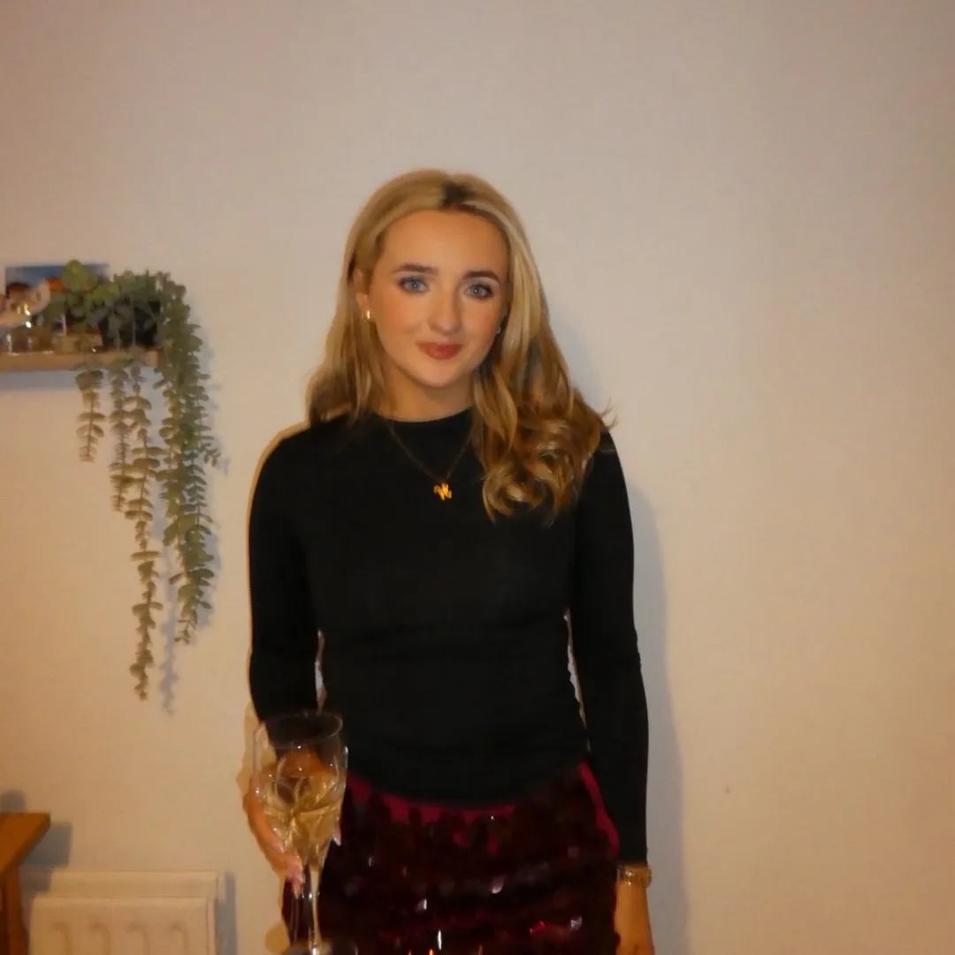 Hollie Kelly
