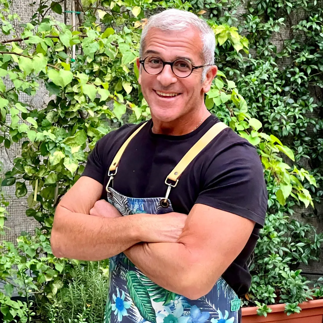 Max Mariola
