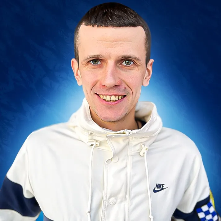 Денис Абрамов