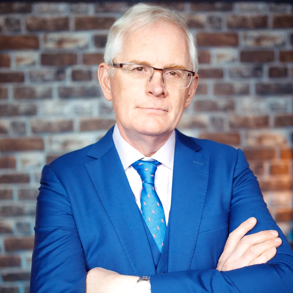 Mark Tilbury - CEO & YouTuber