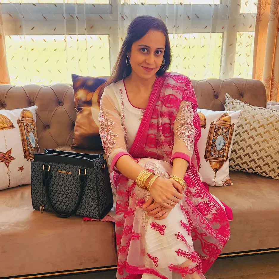 Faiza Kitchen and Vlogs