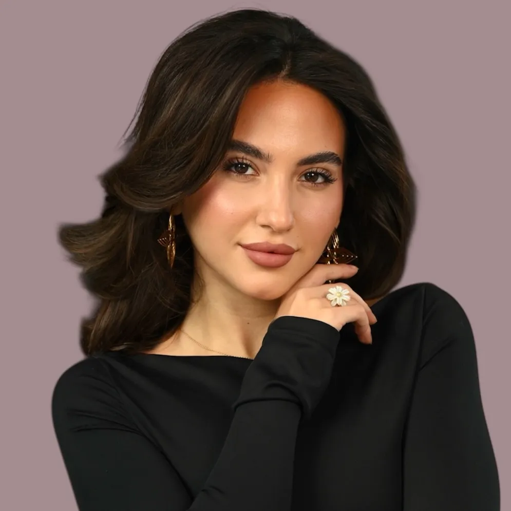 سارة عصام الورع