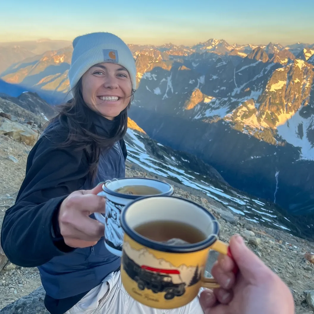 Anastasia | Vancouver Hikes & Canadian Adventures 🌲